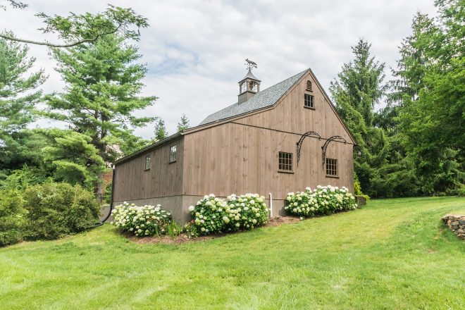 barn builders barn construction ardmore pa