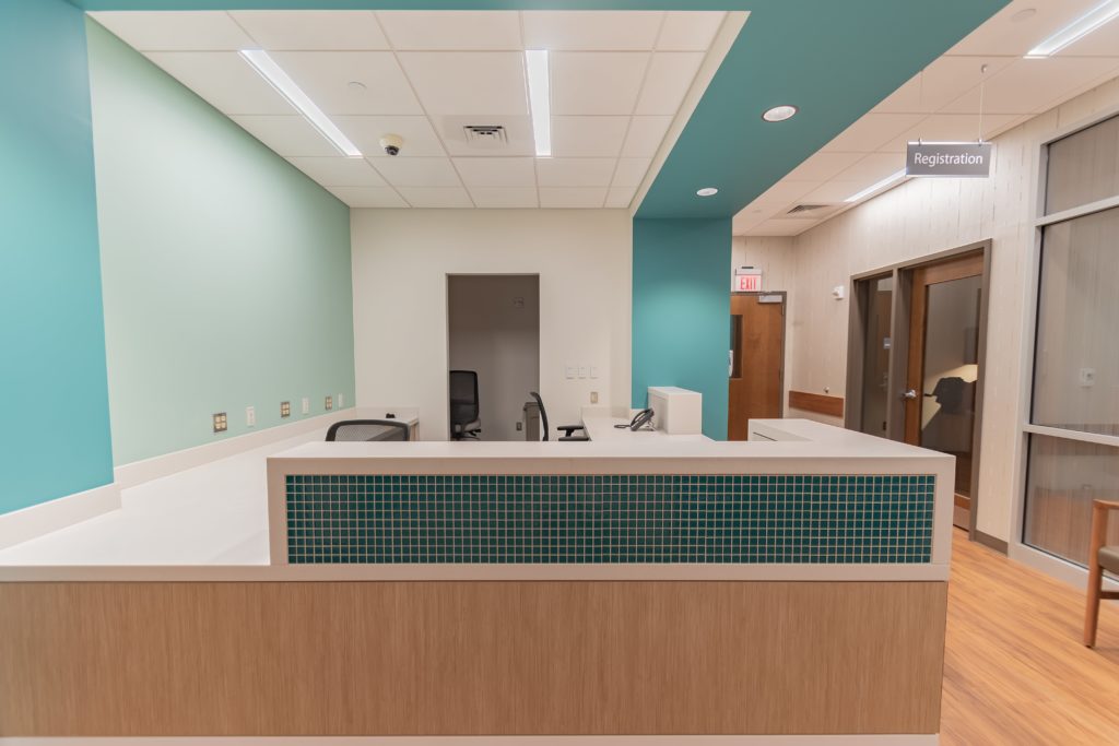 companies that build healthcare facilities