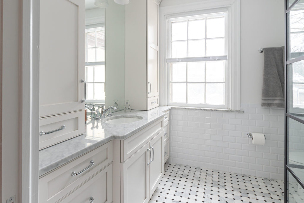 inviting master bathroom